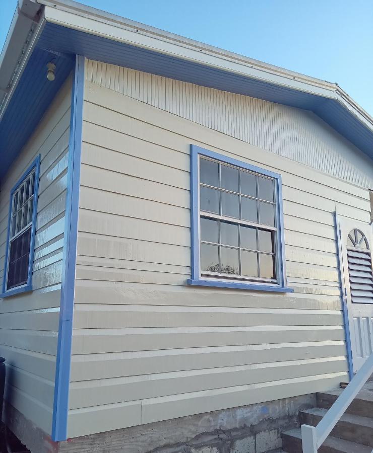 T.Cole'S Holiday Rental Saint James Exterior photo